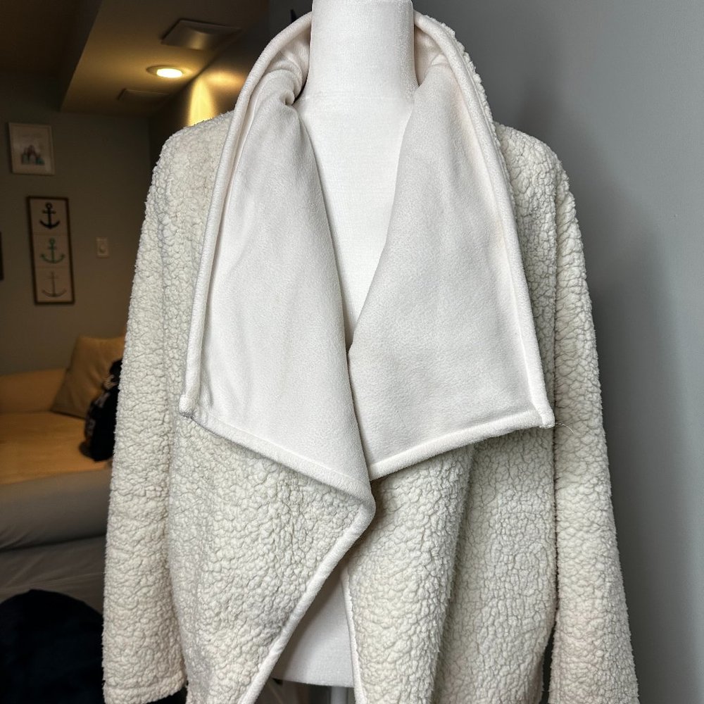 Abercrombie & Fitch Cream Sherpa Waterfall Open Coat